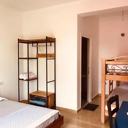 Hotell Tropikal Freskia Bunec