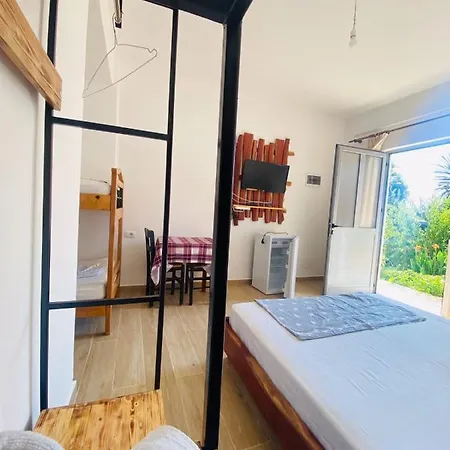 Hotel Tropikal - Freskia Bunec Saranda