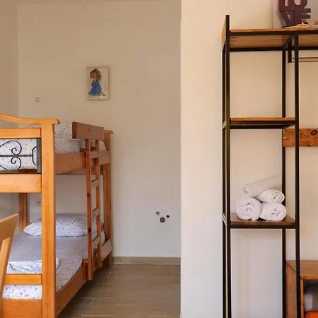 Tropikal - Freskia Bunec Hotel Saranda
