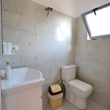 Hotell Tropikal Freskia Bunec