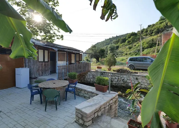 Otel Tropikal Freskia Bunec