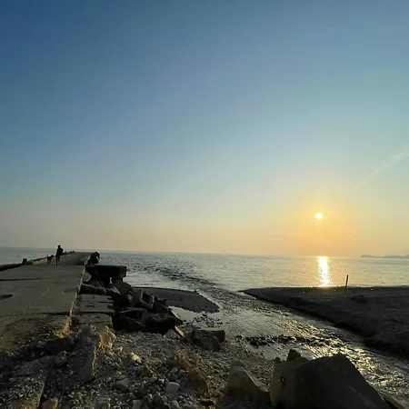 Tropikal Freskia Bunec ホテル Piqeras