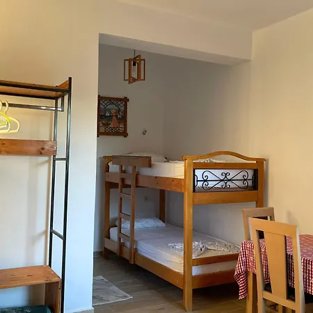 Tropikal Freskia Bunec ホテル Piqeras